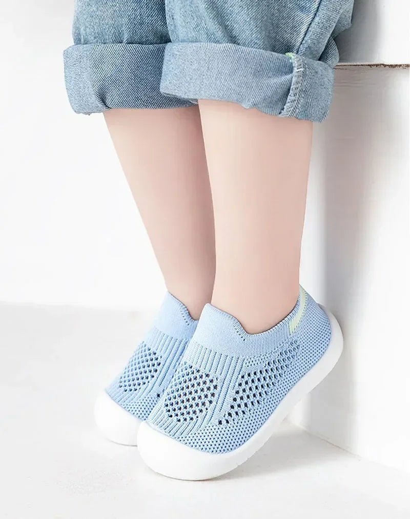 Toddler Breathable Knitted Slip-On Sneakers – Soft Non-Slip Kids Shoes