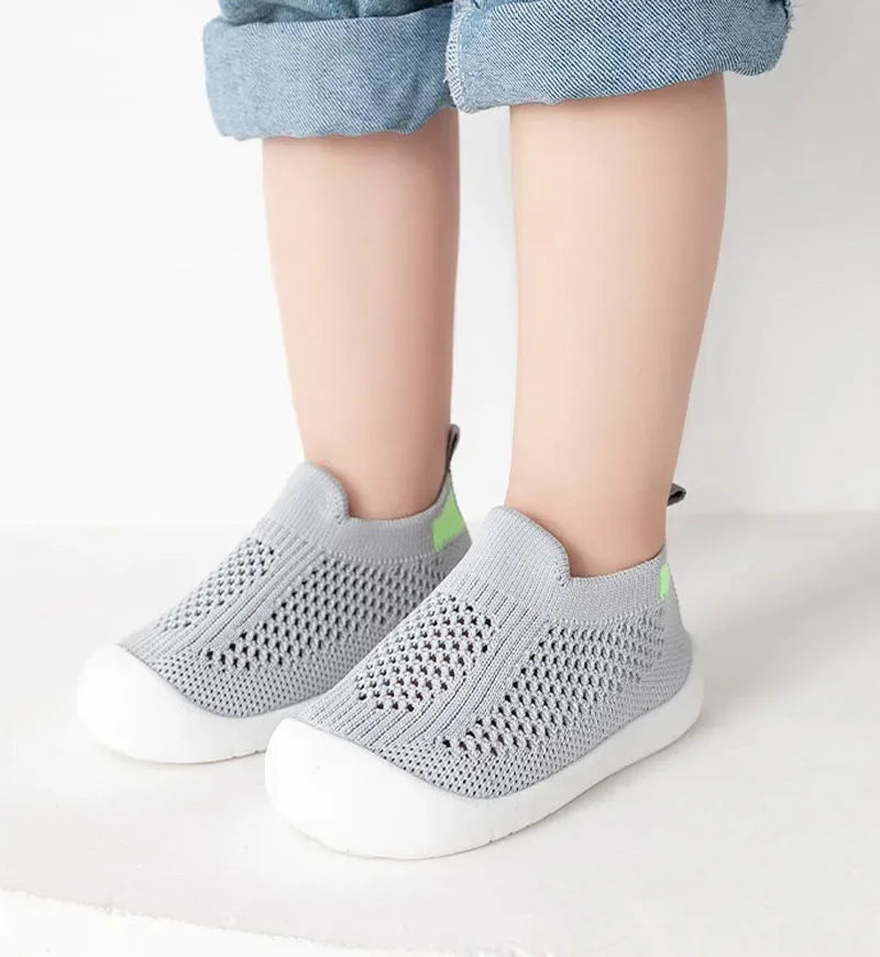 Toddler Breathable Knitted Slip-On Sneakers – Soft Non-Slip Kids Shoes