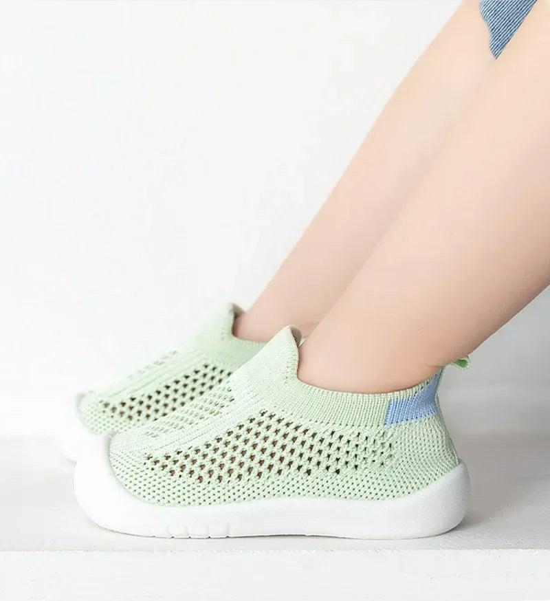 Toddler Breathable Knitted Slip-On Sneakers – Soft Non-Slip Kids Shoes