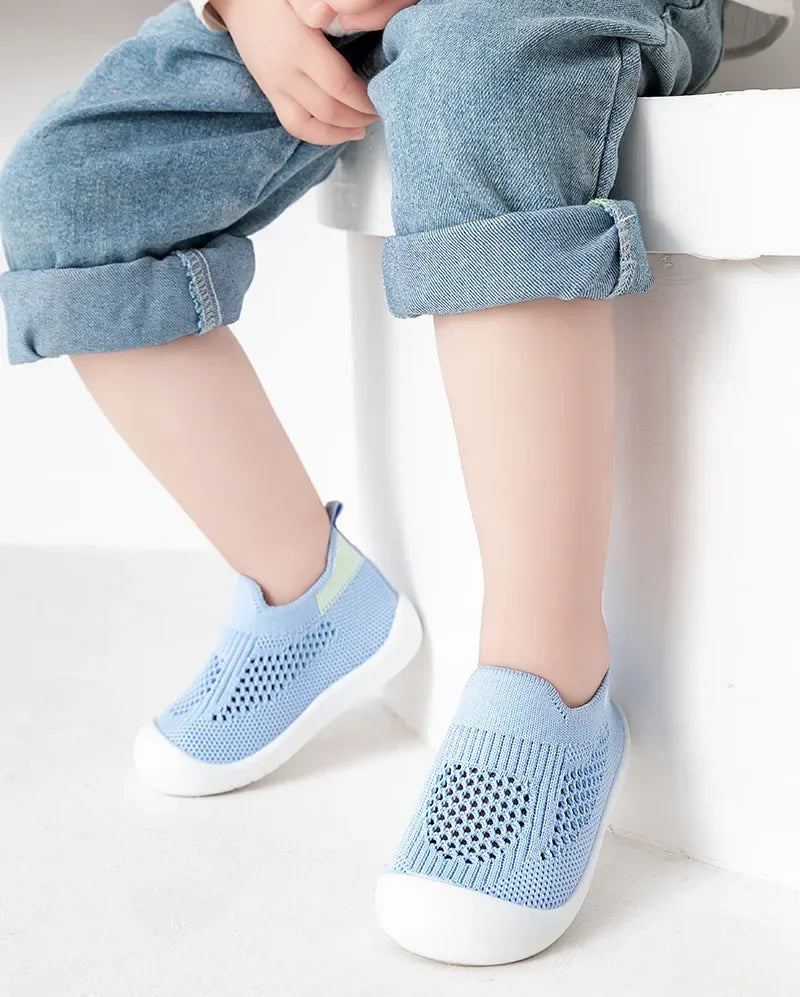 Toddler Breathable Knitted Slip-On Sneakers – Soft Non-Slip Kids Shoes