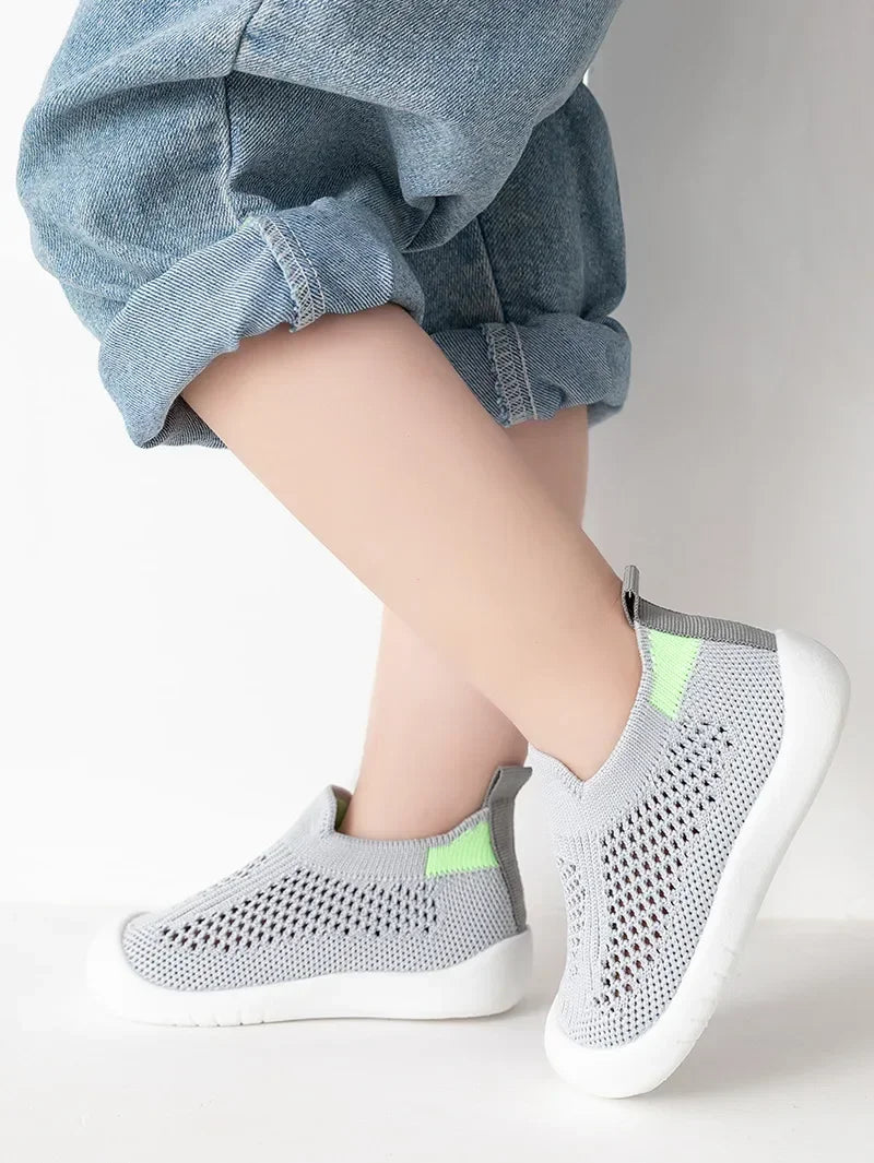 Toddler Breathable Knitted Slip-On Sneakers – Soft Non-Slip Kids Shoes